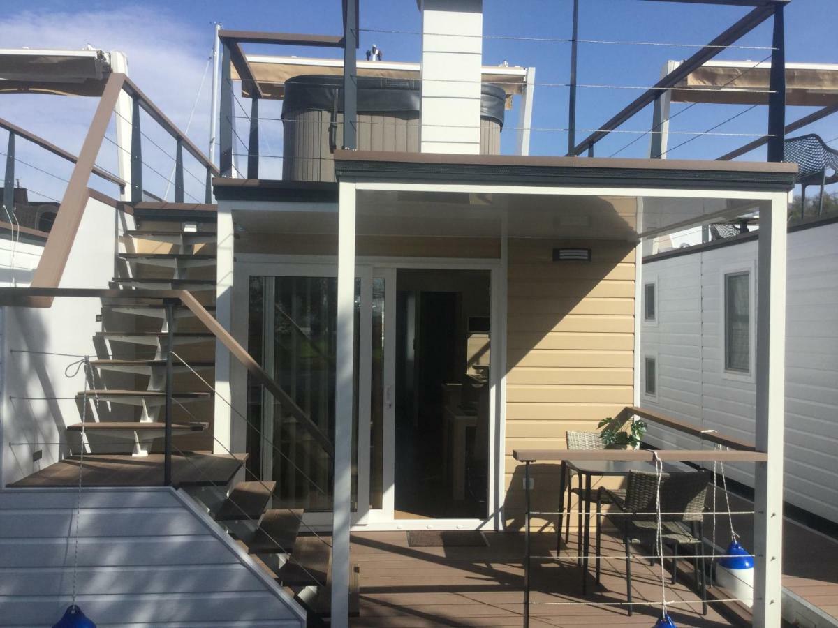 Floating Sea House Shark 1 Apartment Lucija Exterior photo