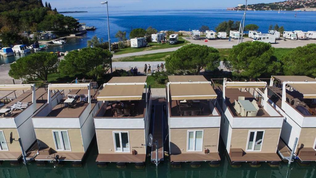 Floating Sea House Shark 1 Apartment Lucija Exterior photo